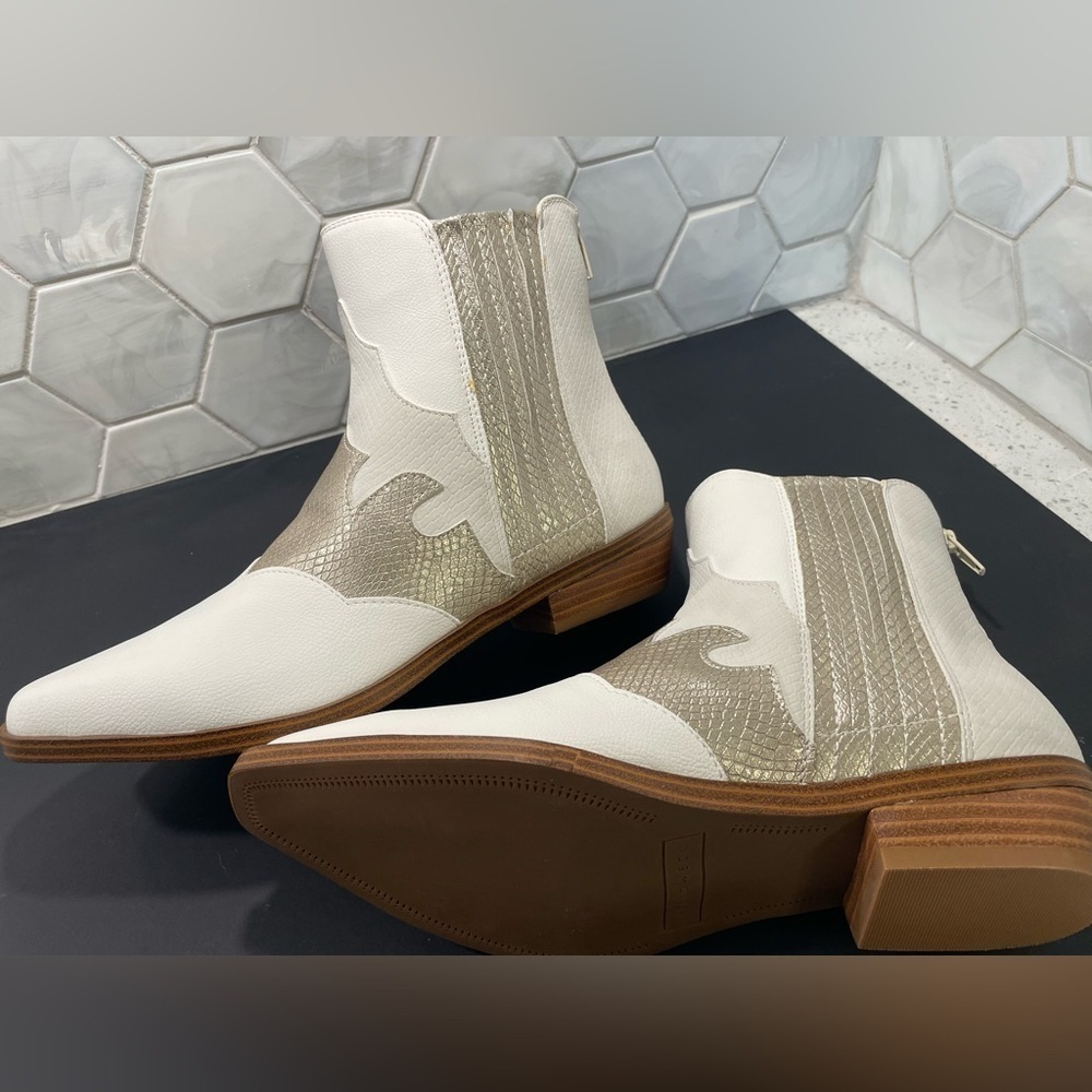 Yellow Box Woman’s WILLIS Western Chelsea Boots Size 7.5 Ivory & Gold Brand New - Picture 5 of 14